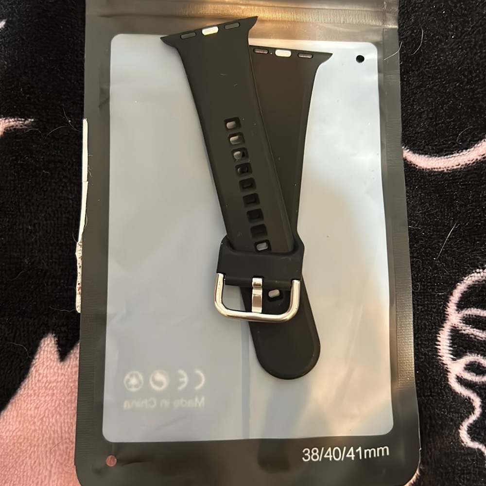 Apple Watch silicone band - Picture 2 of 2